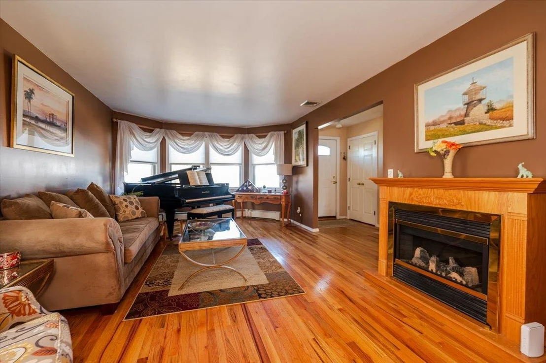 Photo of 418 Clive Place