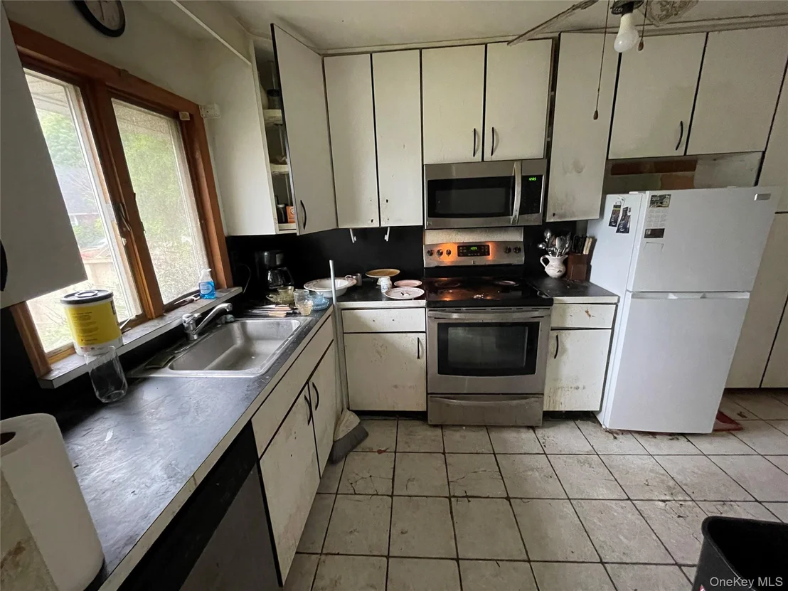 Photo of 2043 Paddock Road