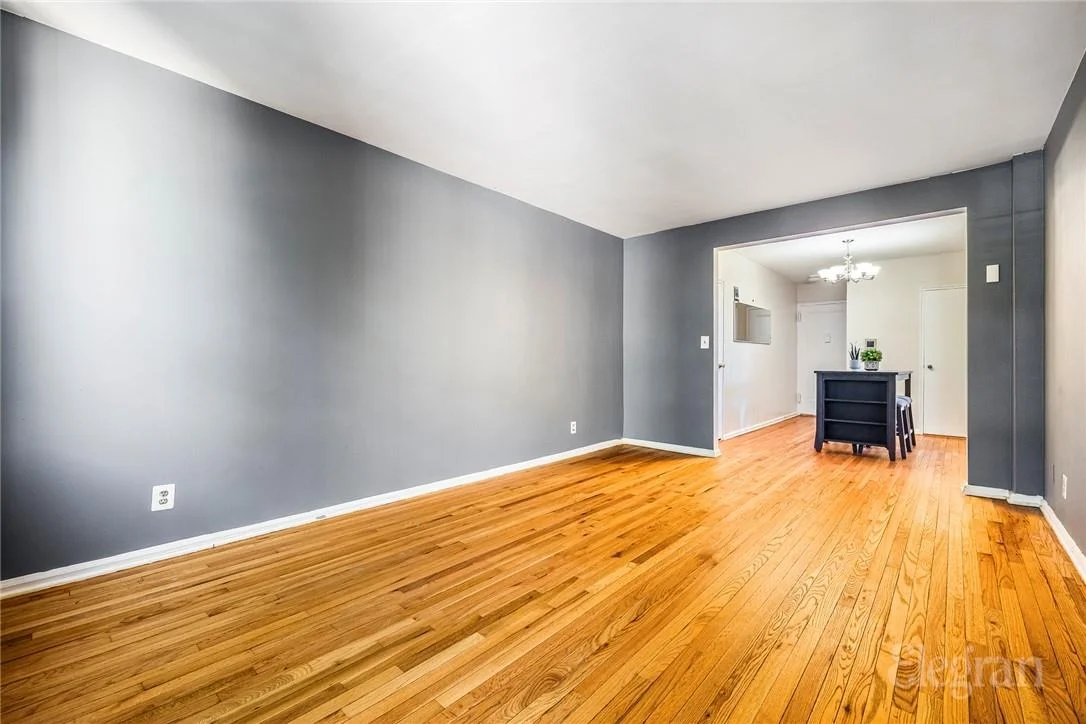 Photo of Unit B57 at 766 Bronxriver Road