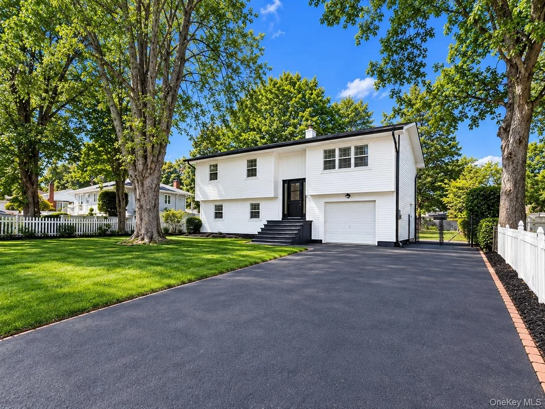 Photo of 21 Lama Drive