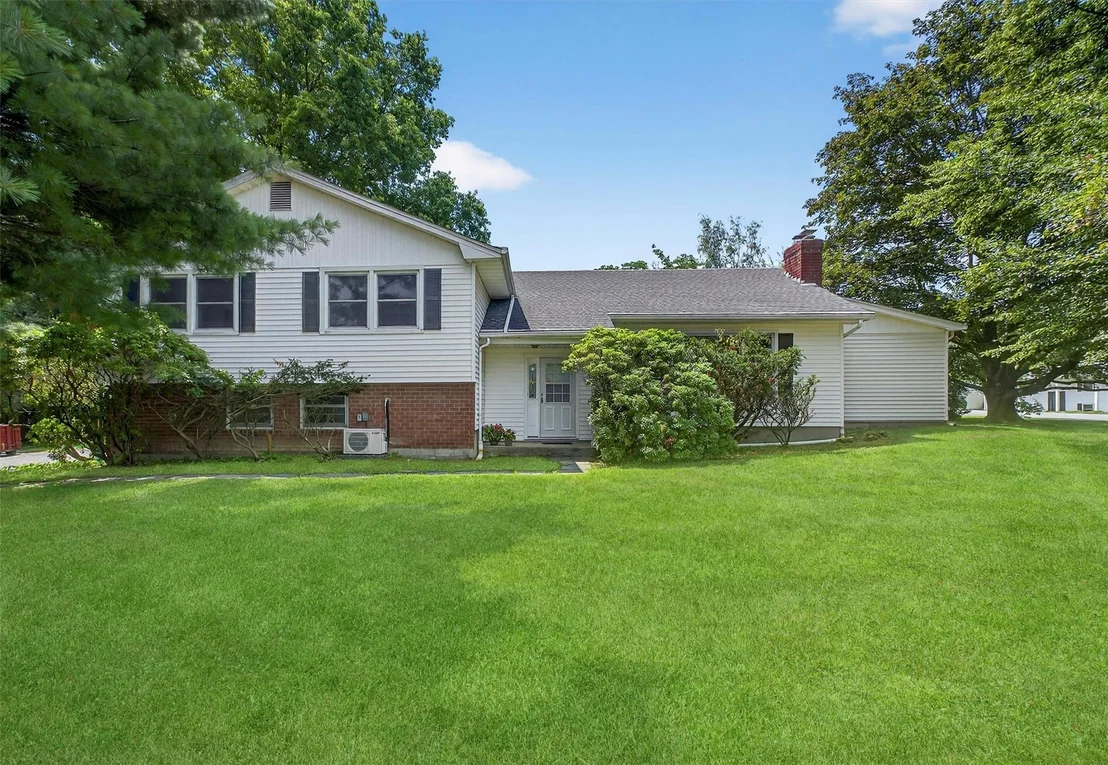 Photo of 21 Sunnycrest Road
