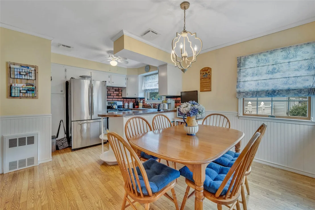 Photo of 15 Peony Lane