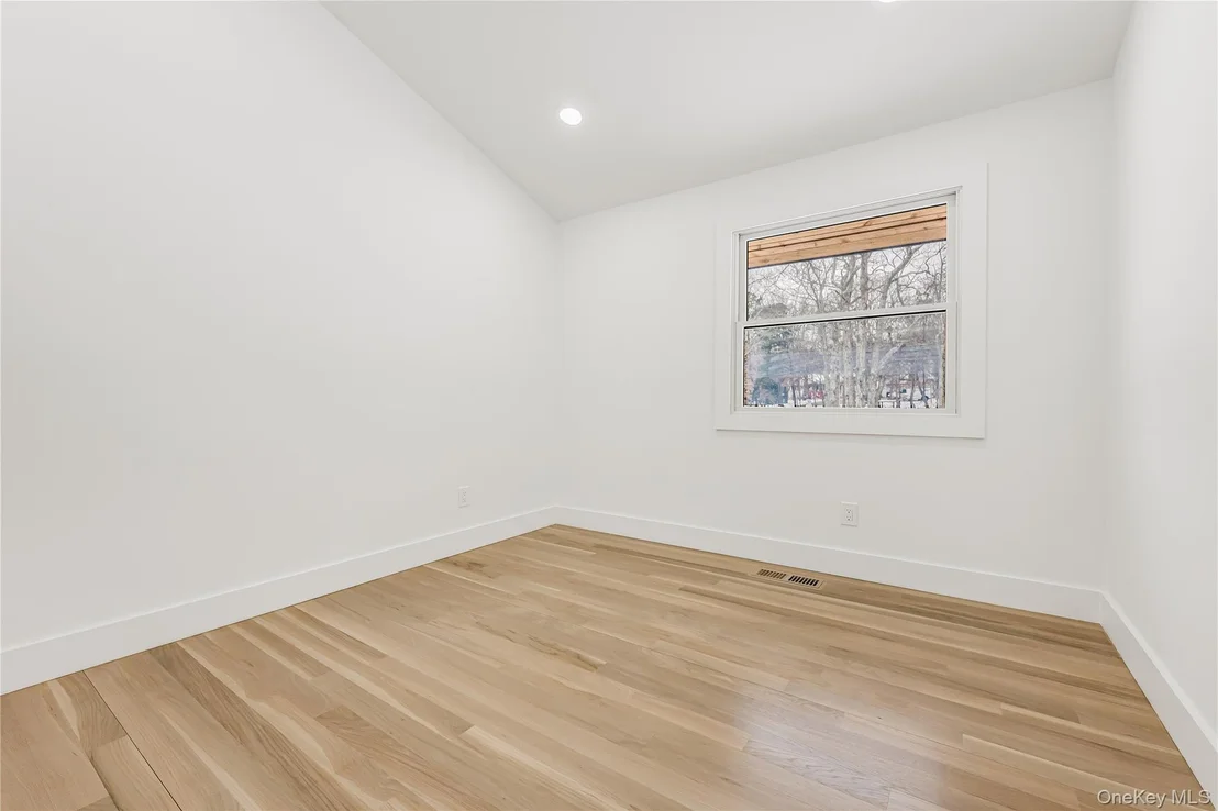 Photo of 105 Old Riverhead Road
