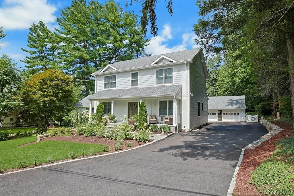 Photo of 8 Rosehill Drive