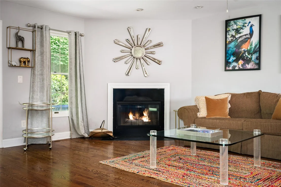 Photo of 1802 Regent Drive