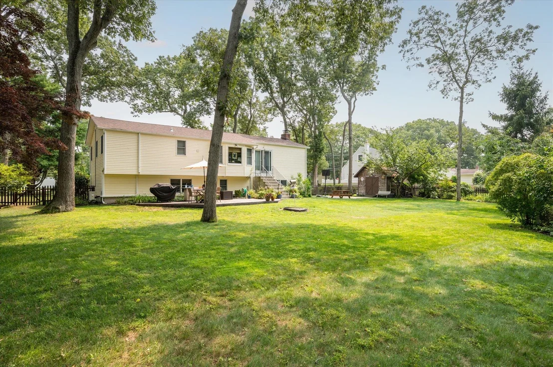 Photo of 18 Howe Road