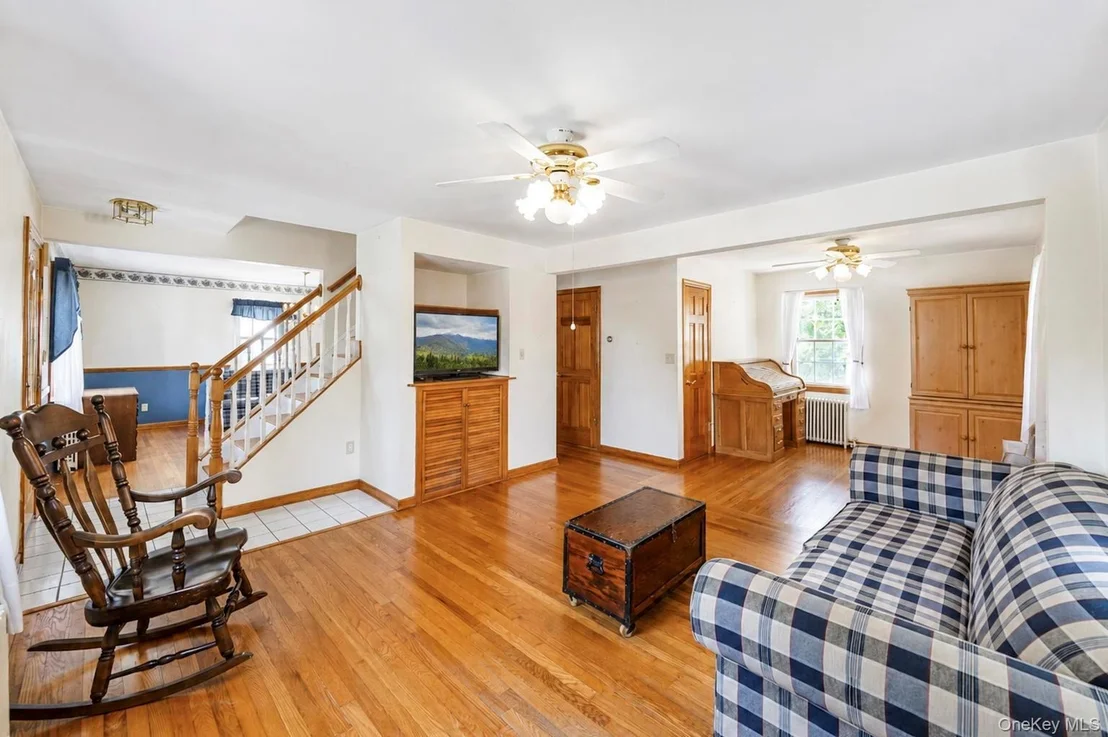 Photo of 44 Maple Drive