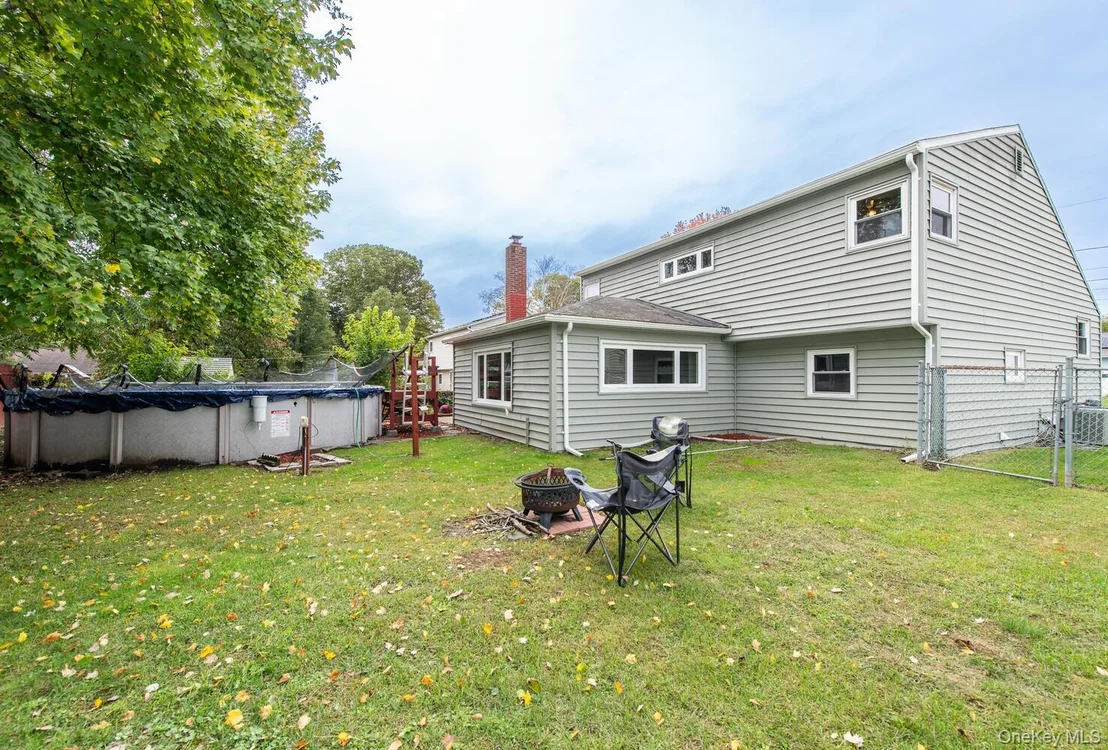 Photo of 4 Edgewood Drive