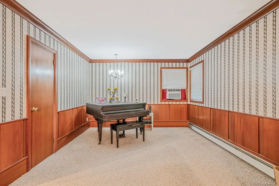 Photo of 8 Claremont Drive