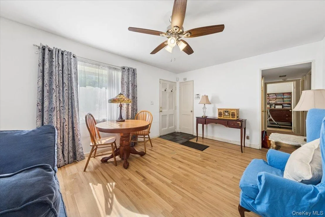 Photo of 8 Cayuga Drive