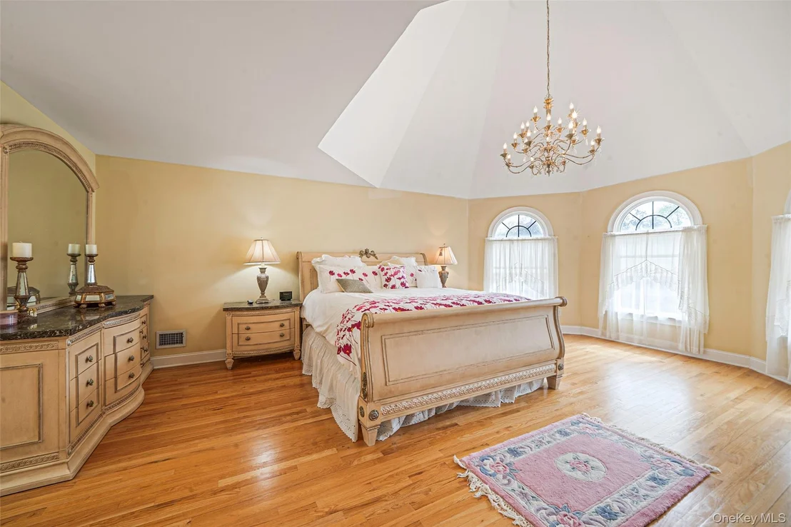 Photo of 2 Deepwells Lane
