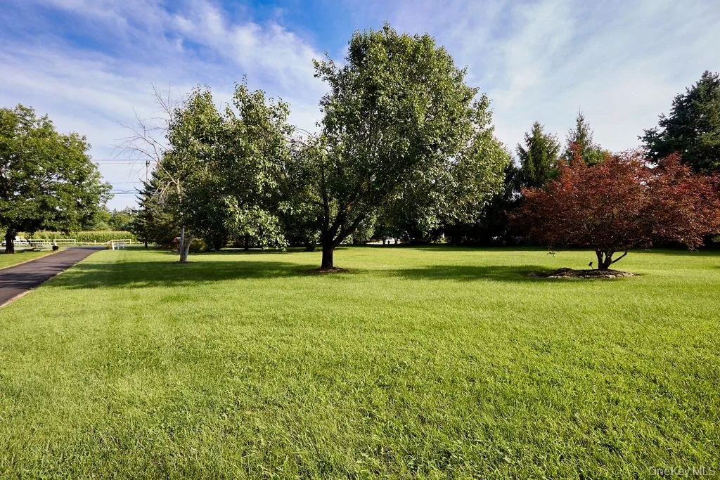 Photo of 274 Robinson Lane