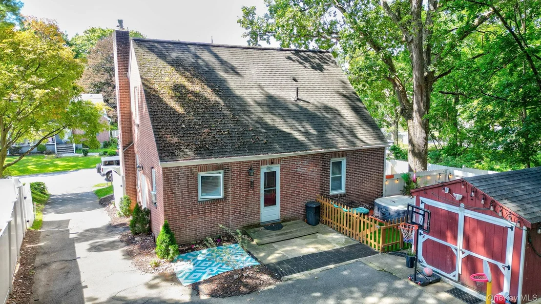 Photo of 42 Streit Avenue