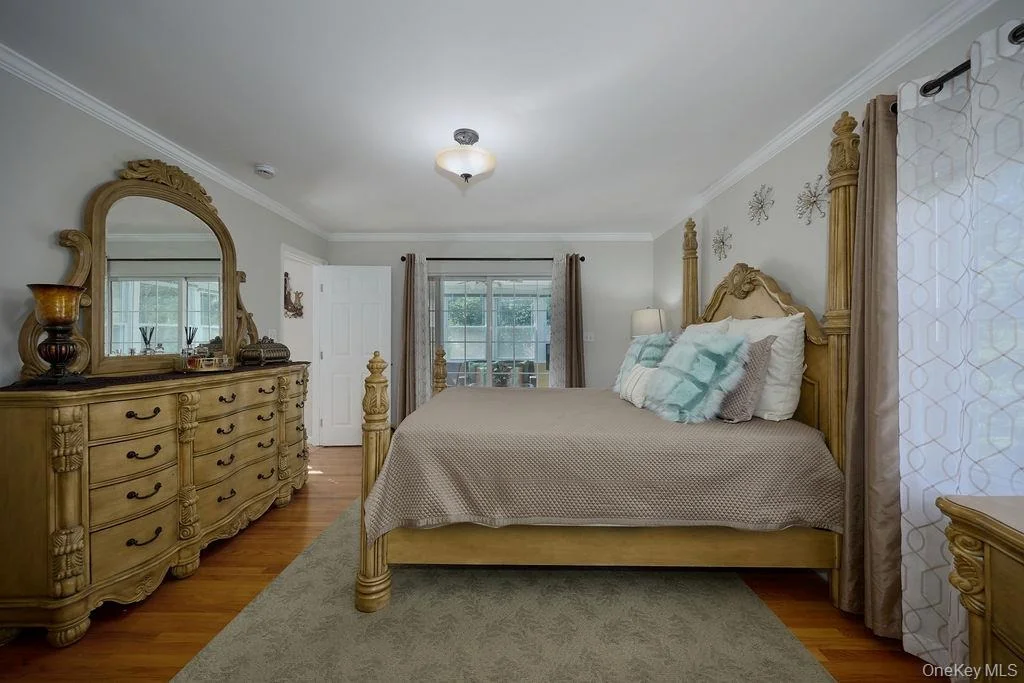 Photo of 274 Robinson Lane