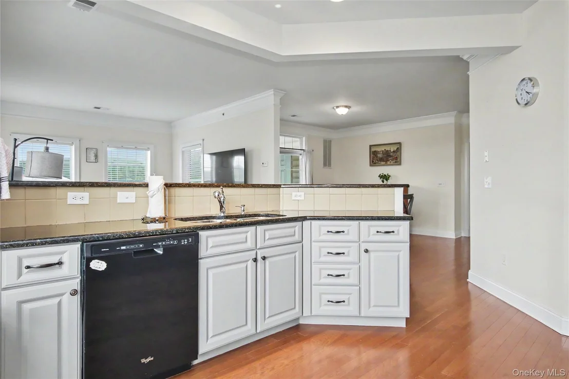 Photo of 541 Regency Drive