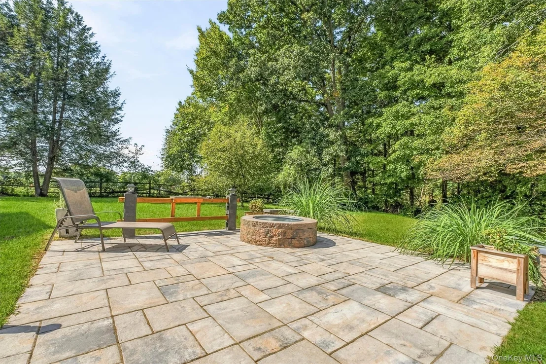 Photo of 47 Stringham Road