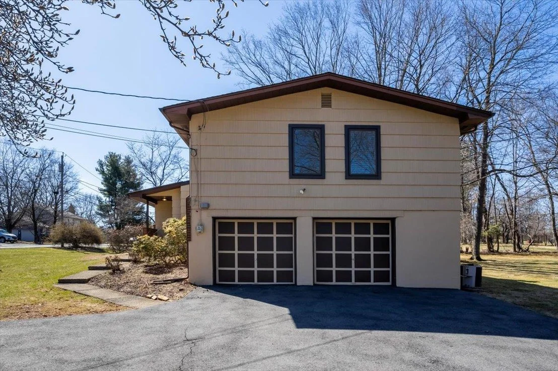 Photo of 13 Barrie Drive