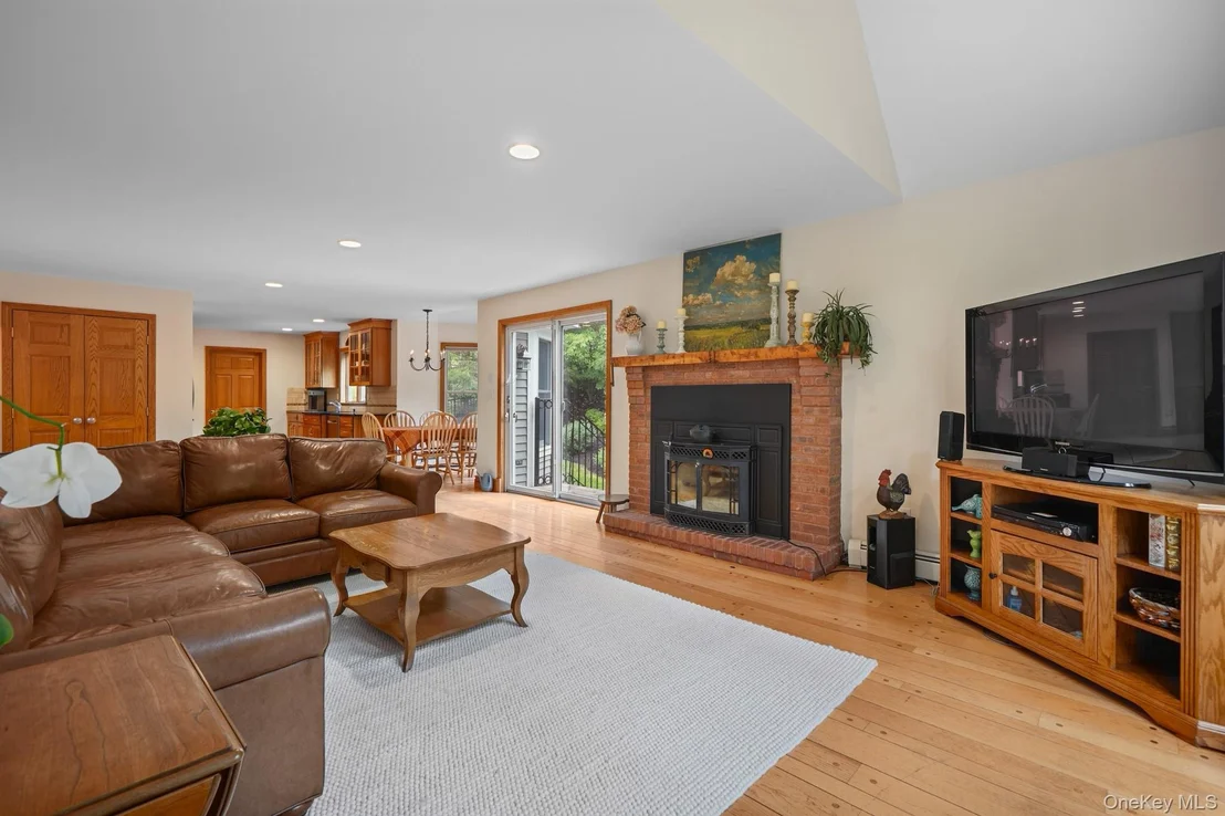 Photo of 276 Daisy Lane
