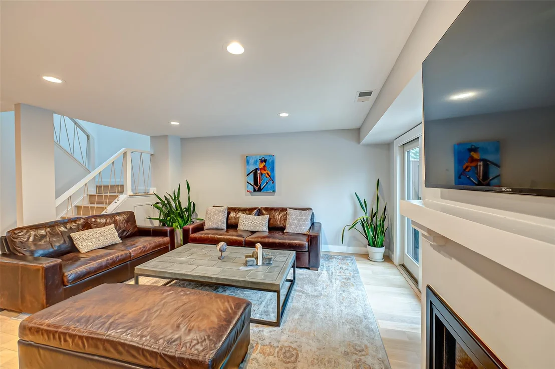 Photo of 12 Sutton Place