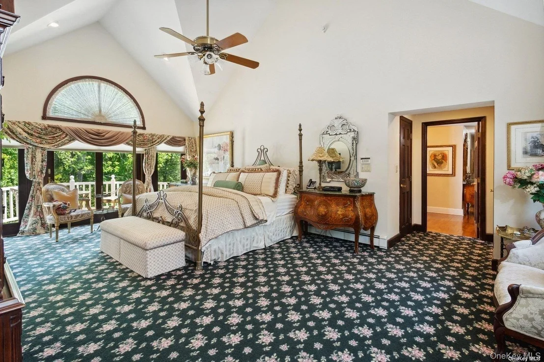 Photo of 1345 Harbor Road