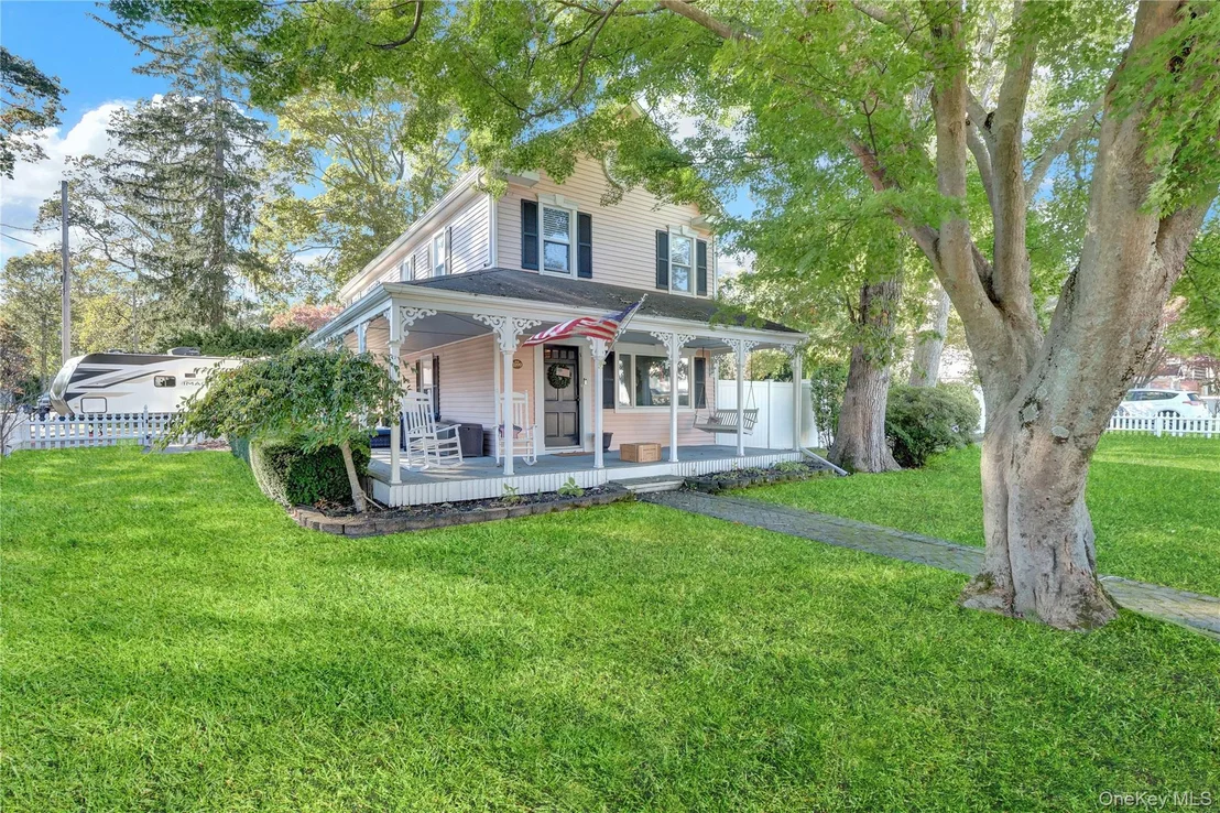 Photo of 310 6th Avenue