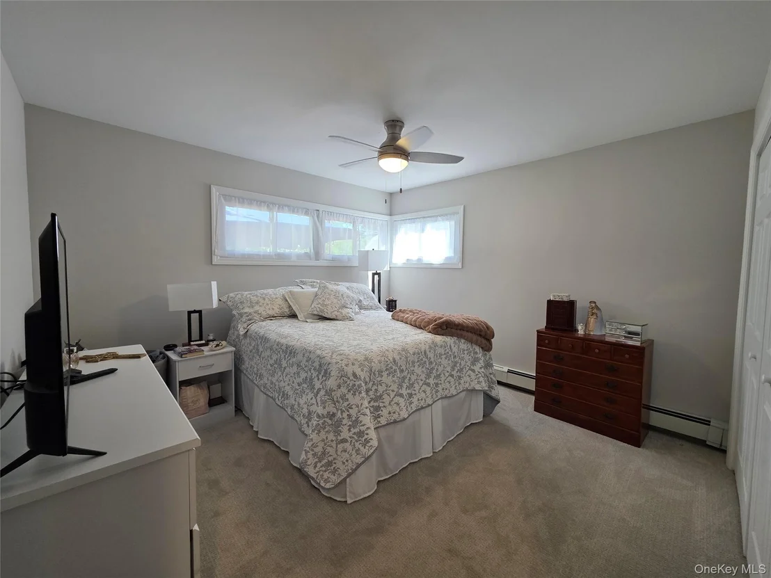 Photo of 140 Springtime Lane W