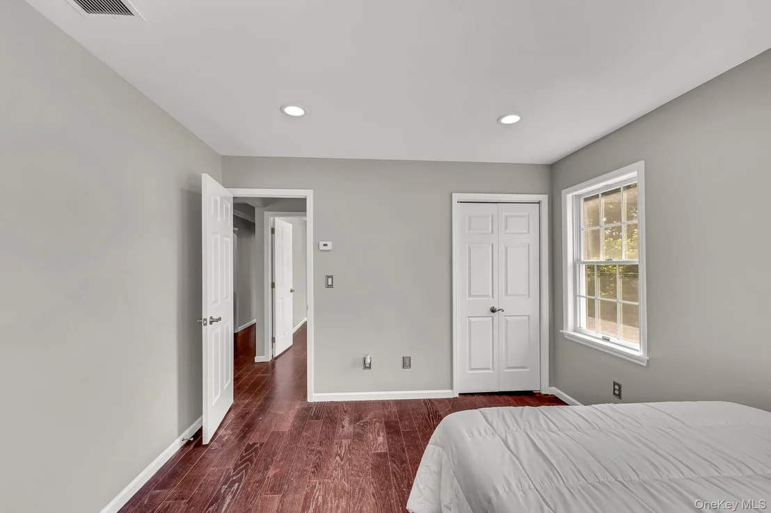 Photo of 176 Beverly Road