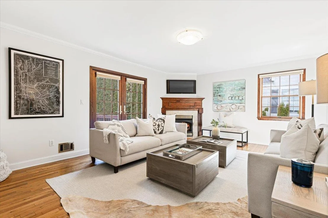 Photo of 13 Loewen Court