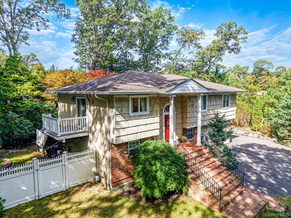 Photo of 6 Wyandanch Boulevard