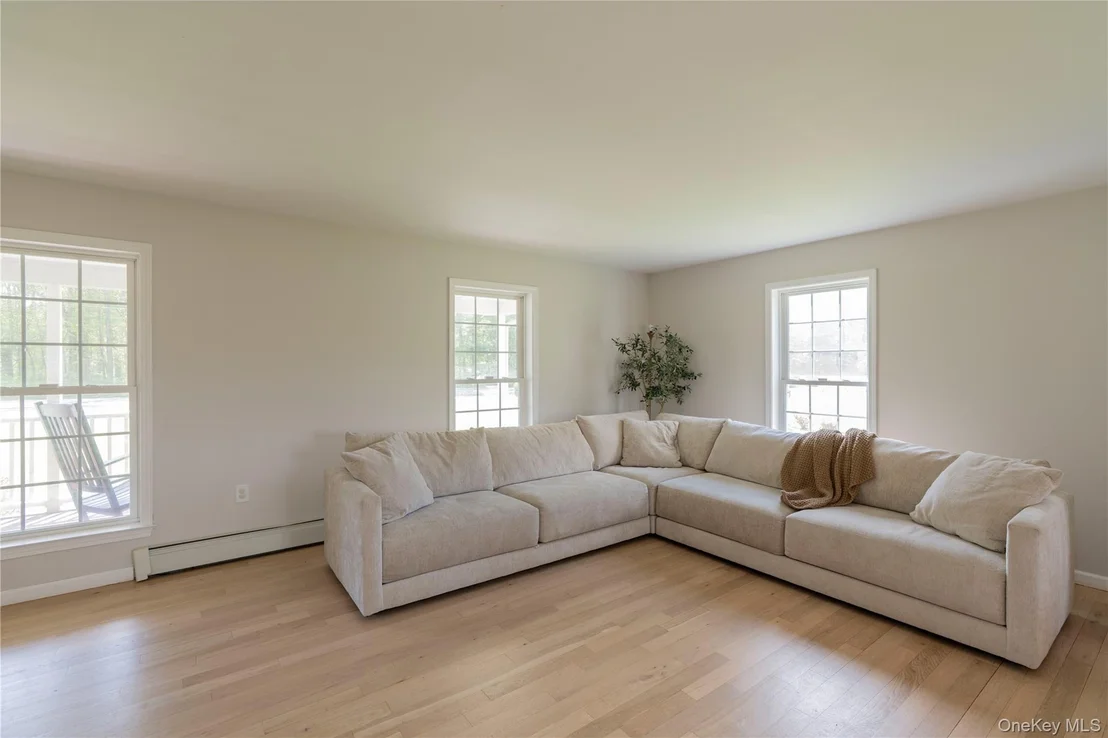 Photo of 3 Rose Drive