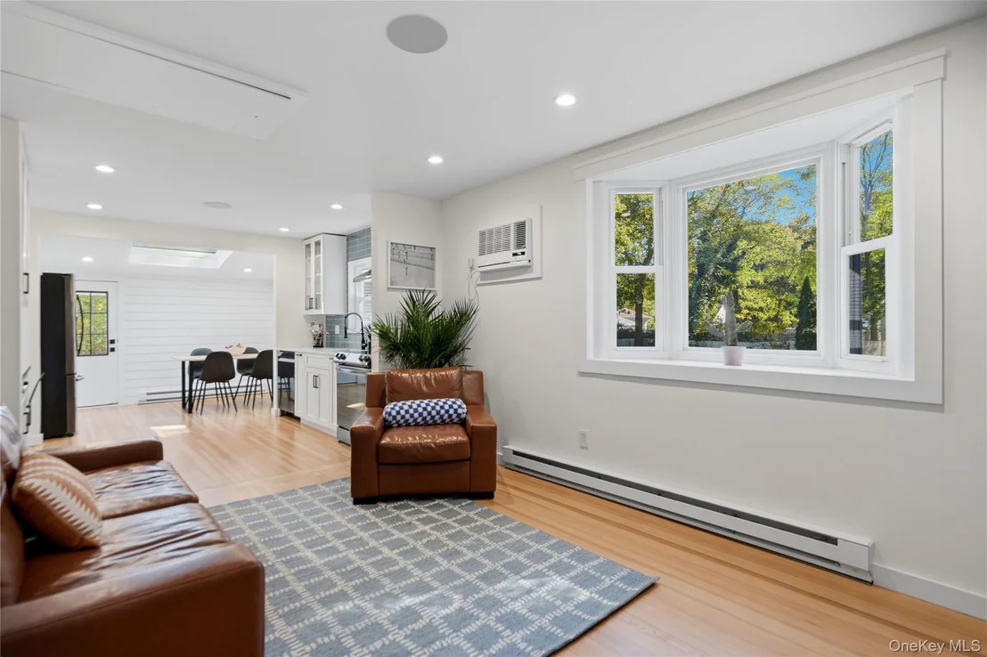 Photo of 109 Lakeview Drive