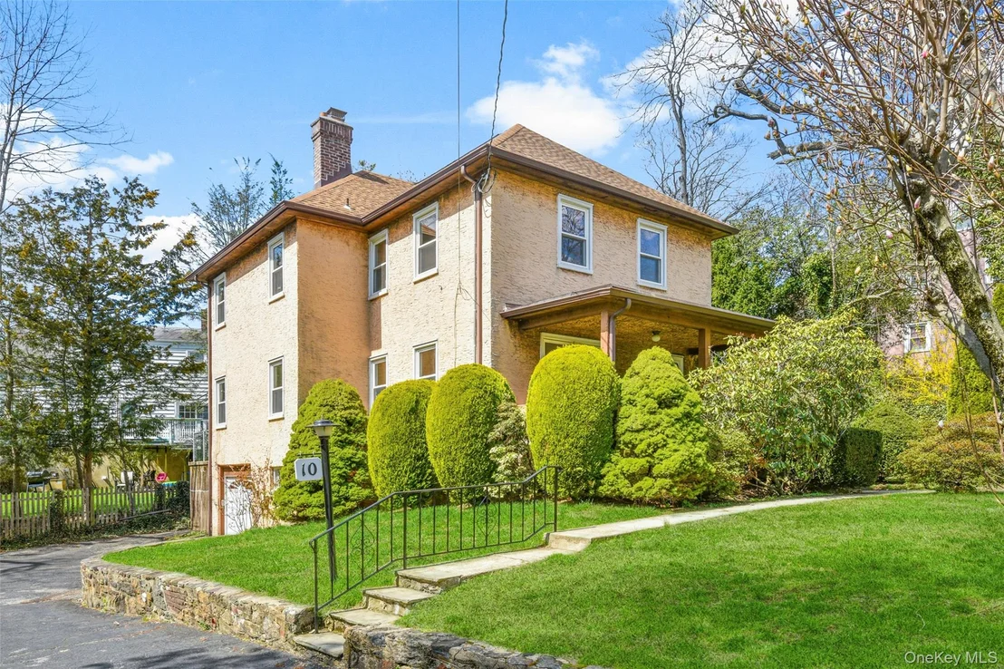 Photo of 10 Harrison Drive