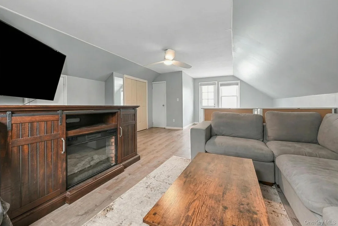 Photo of 6 Willow Road