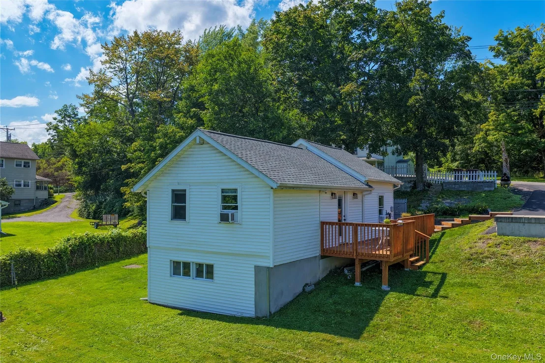 Photo of 16 Highland Avenue