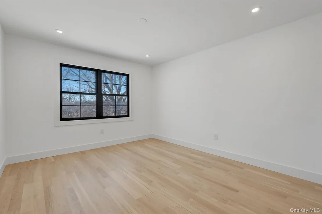 Photo of 38 Pond Lane