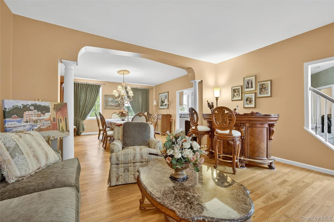 Photo of 14 Meadow Crest Drive
