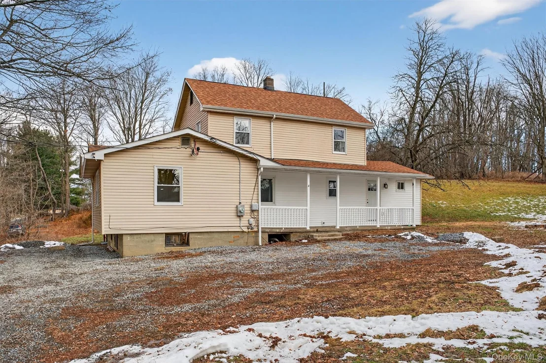 Photo of 8 Lawrence Lane
