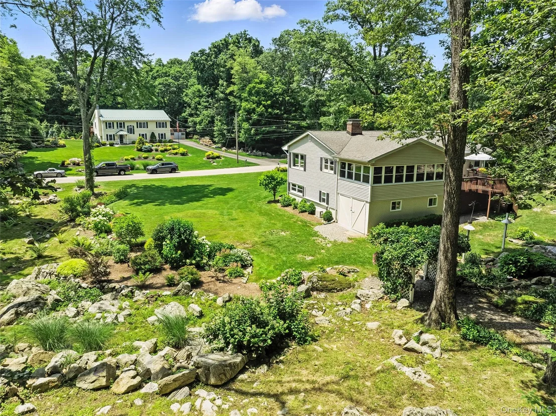 Photo of 69 Clove Brook Drive