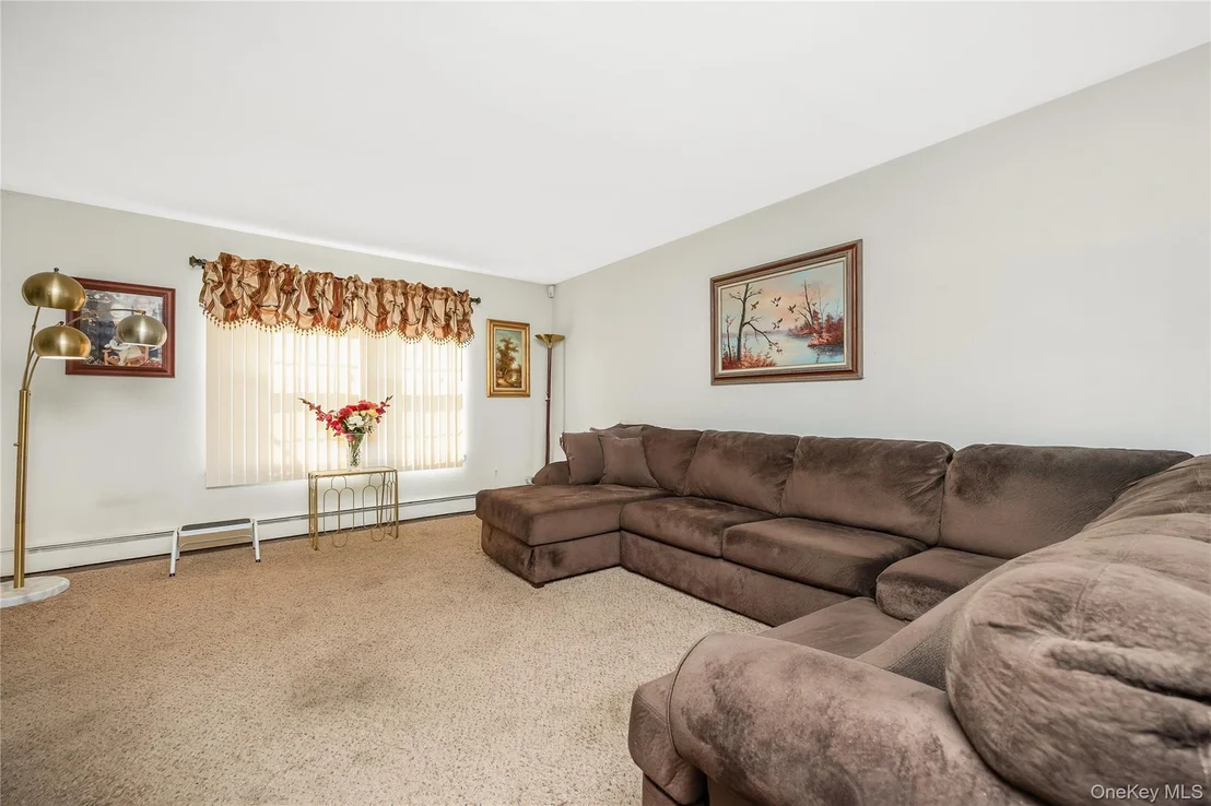 Photo of 11 Shade Tree Lane