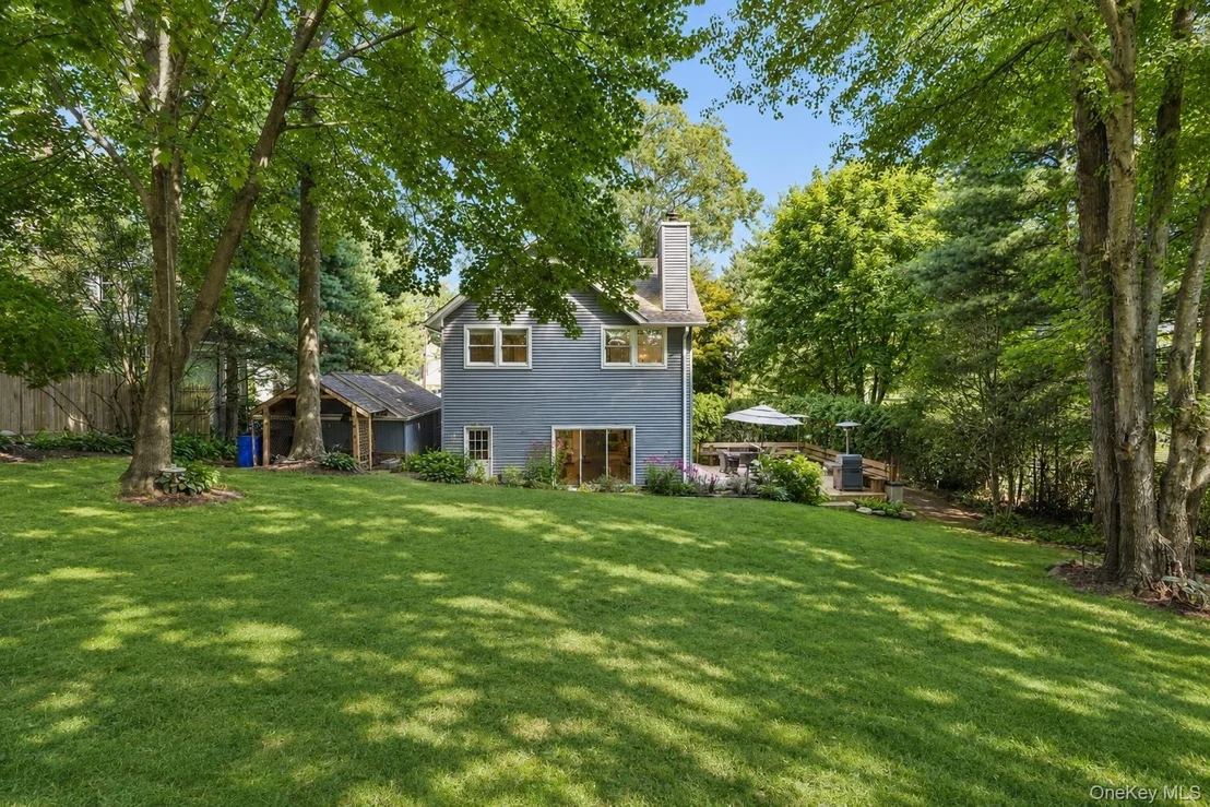 Photo of 26 Davis Avenue