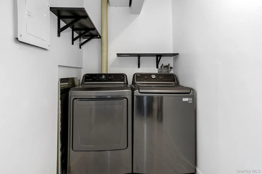 Photo of Unit E at 500 Commons Way