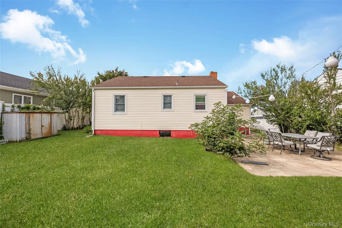 Photo of 19 Rainbow Lane