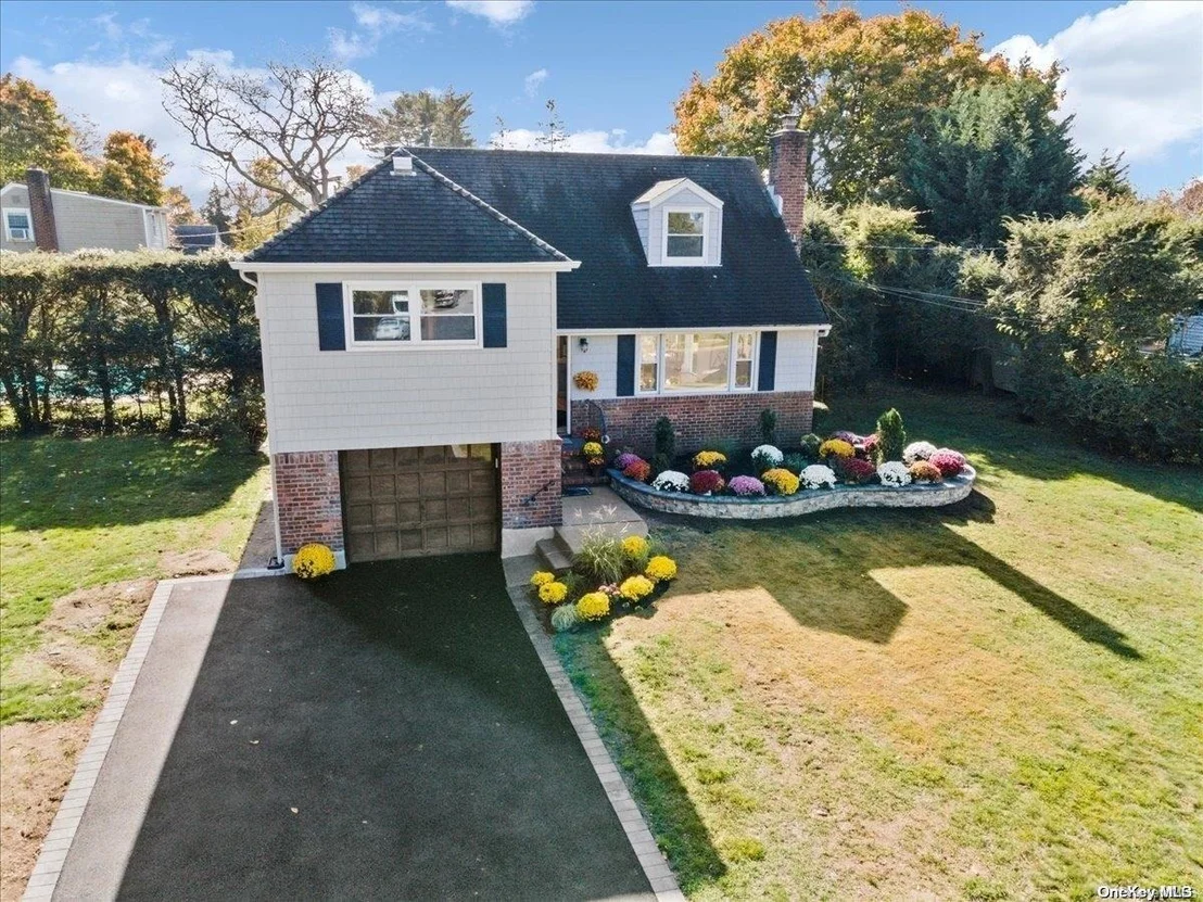 Photo of 35 Parkview Circle S