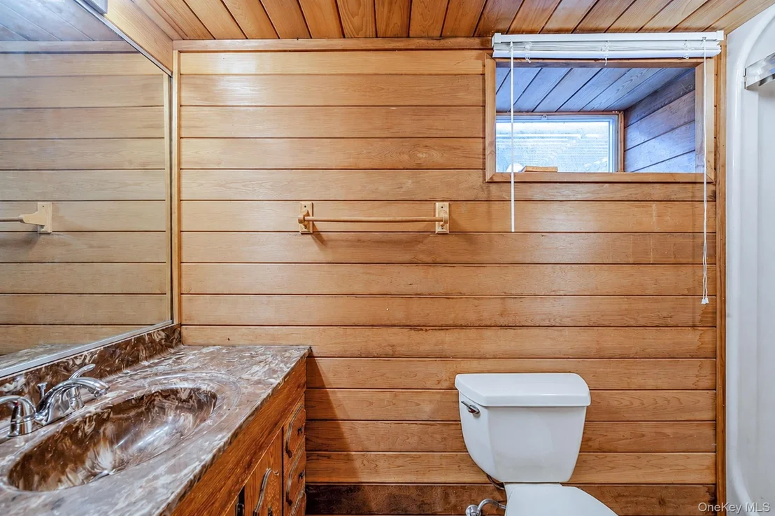 Photo of 138 River Road