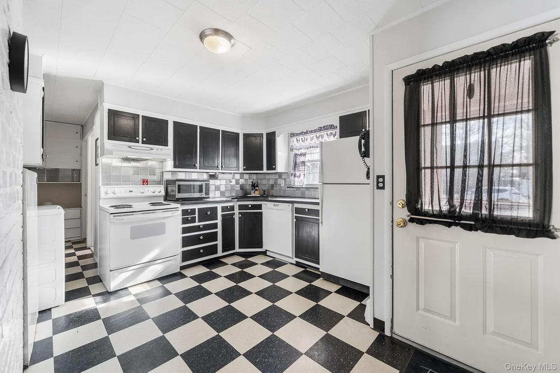 Photo of 111 Stirrup Lane