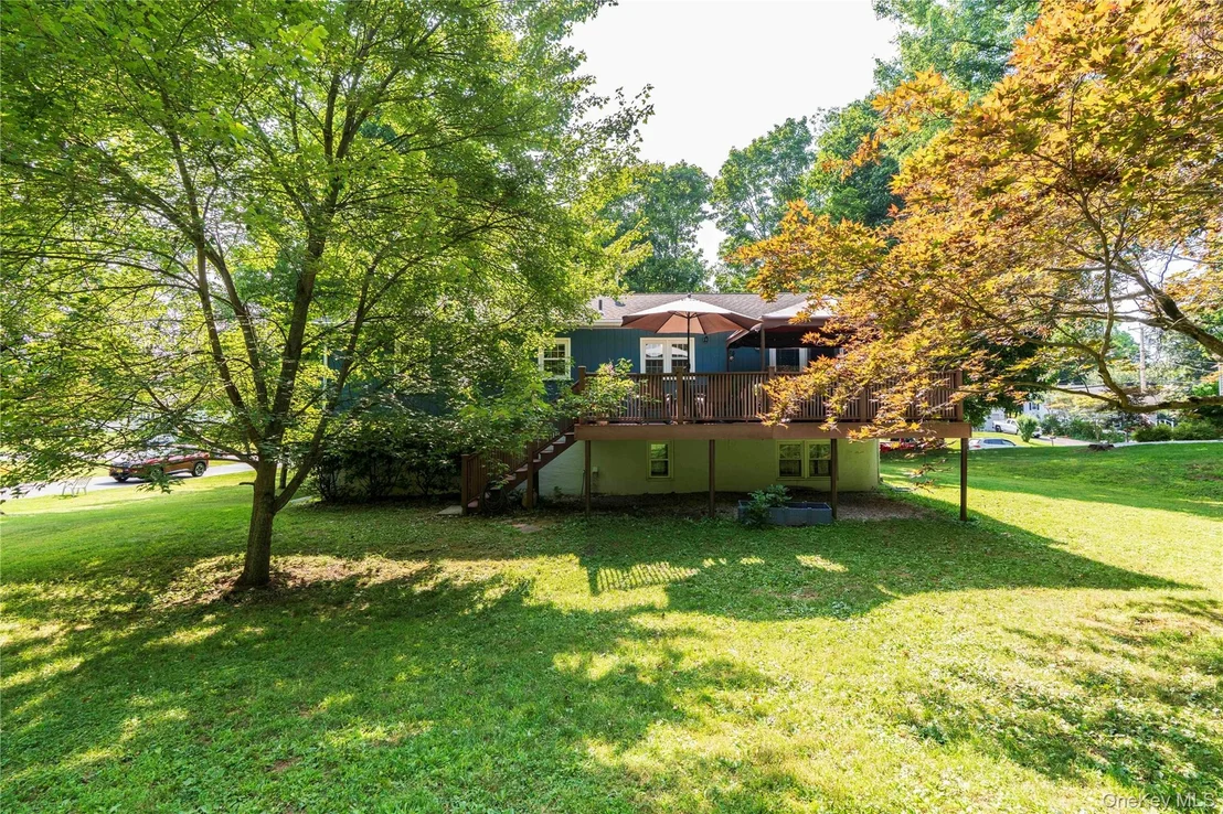 Photo of 24 S Gate Drive