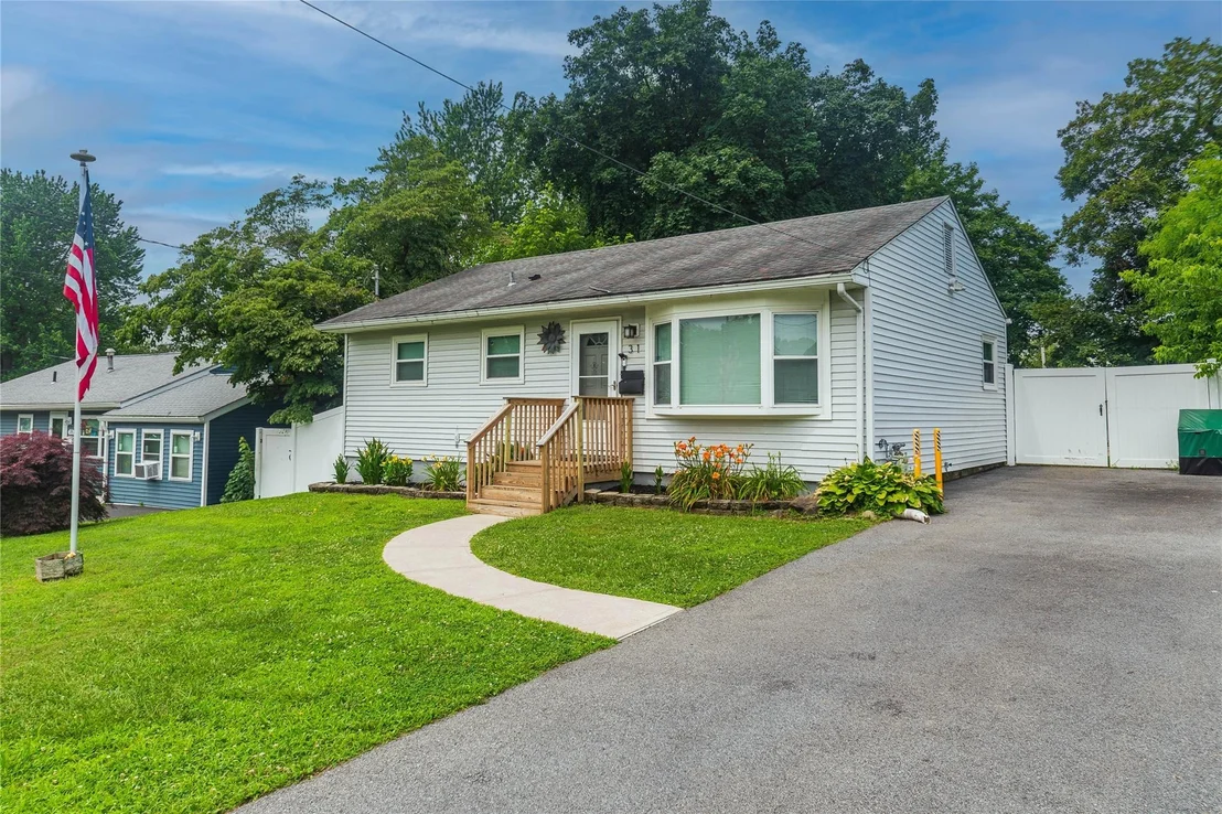 Photo of 31 Peter Cooper Drive