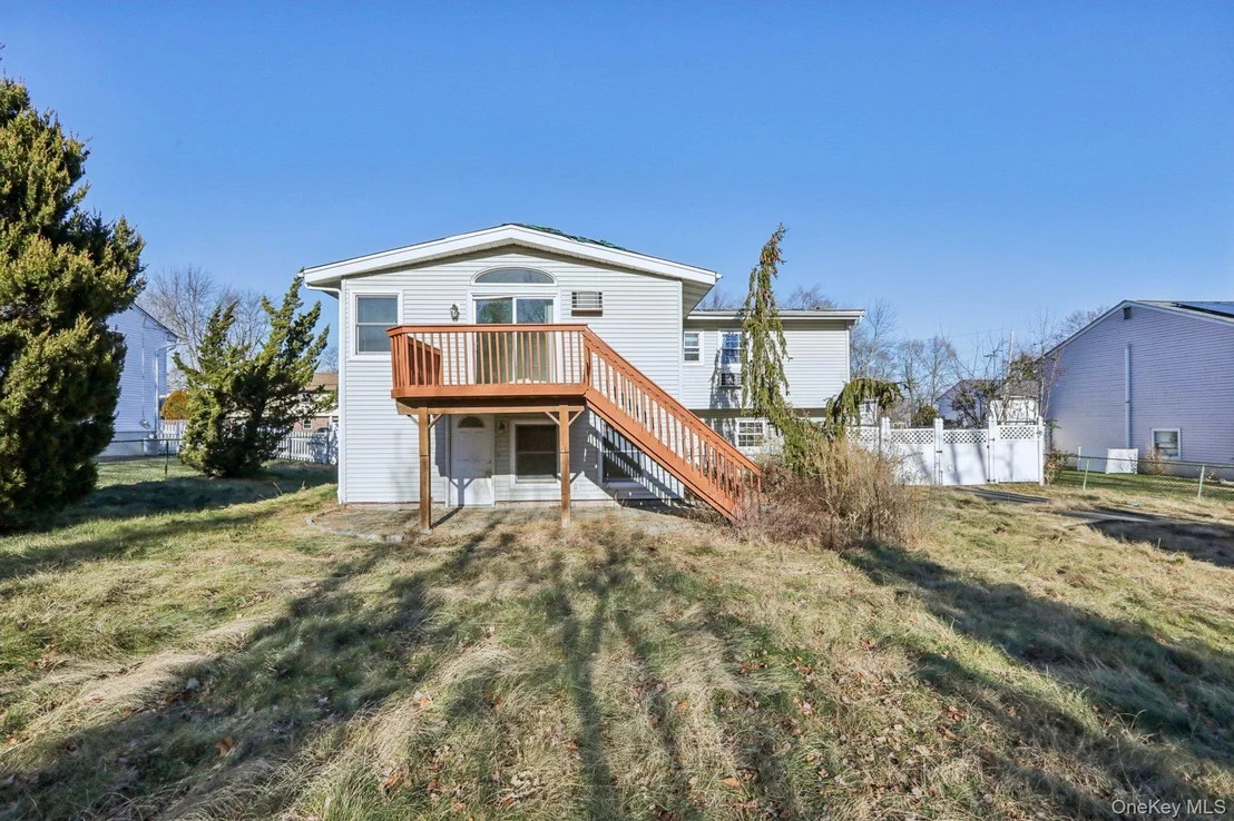 Photo of 11 Centennial Drive