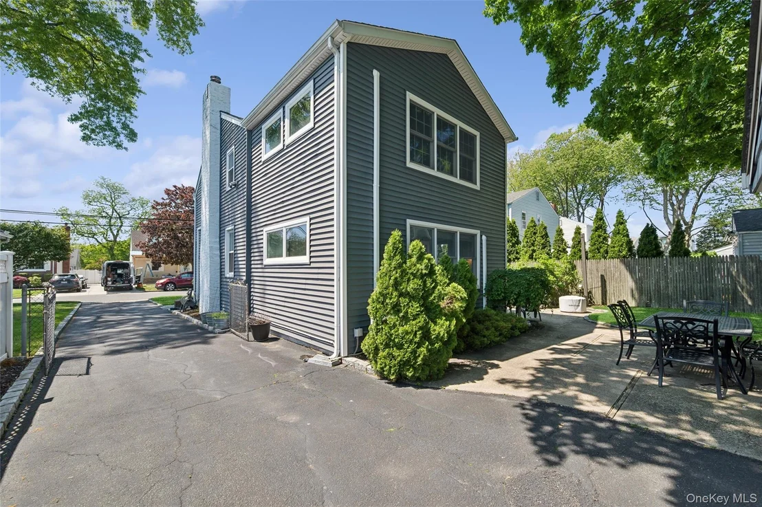 Photo of 2197 Pine Street