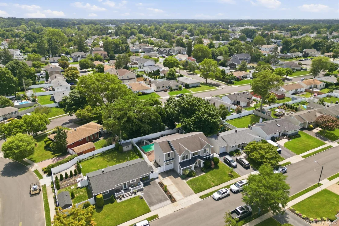Photo of 19 Manetto Drive